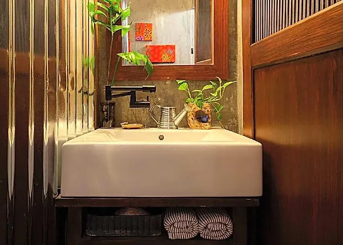 ホテル Hidden House
